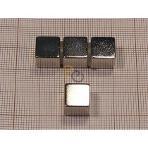 Magnes neodymowy do tablic szklanych Naga i Nobo 10x10x10 mm